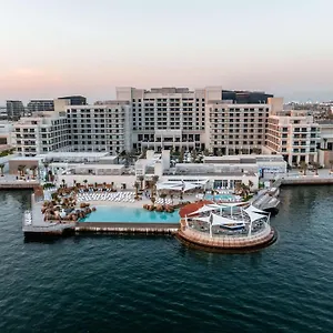 Hilton Yas Island Üdülőközpont
